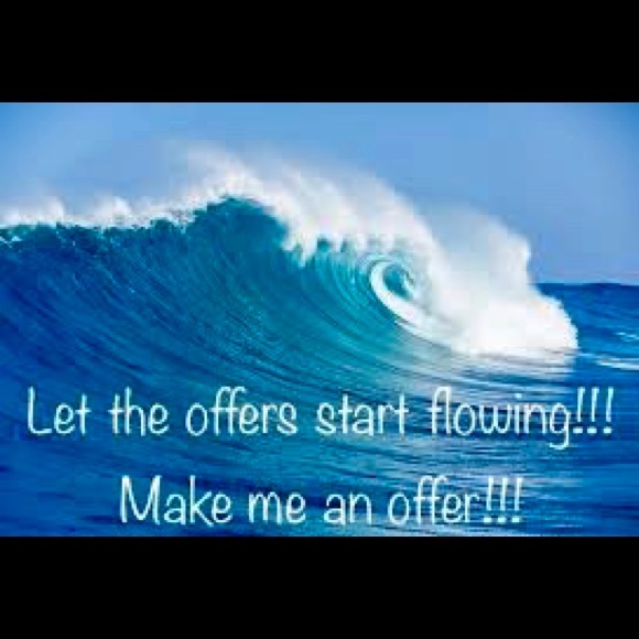 Clearing the closet to make room for new items - Picture 1 of 1